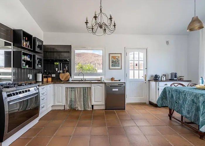 Ocean - Volcano House