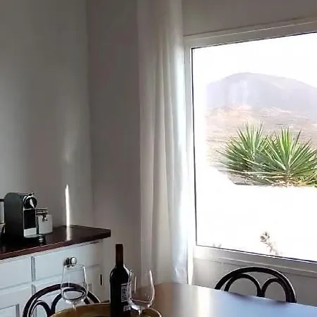 Ocean - Volcano House * Teguise (Lanzarote)