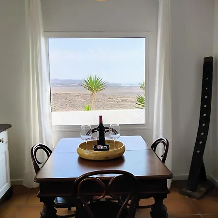 בית נופש Ocean - Volcano House *