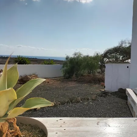 Ocean - Volcano House בית נופש