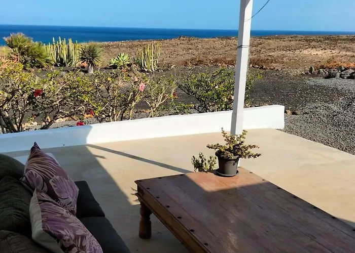 Ocean - Volcano House * Teguise (Lanzarote)