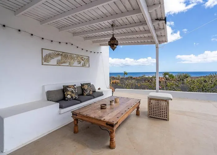 Ocean - Volcano House Hébergement de vacances *