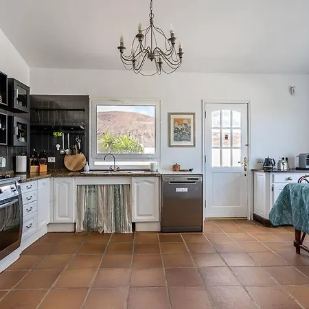 Ocean - Volcano House