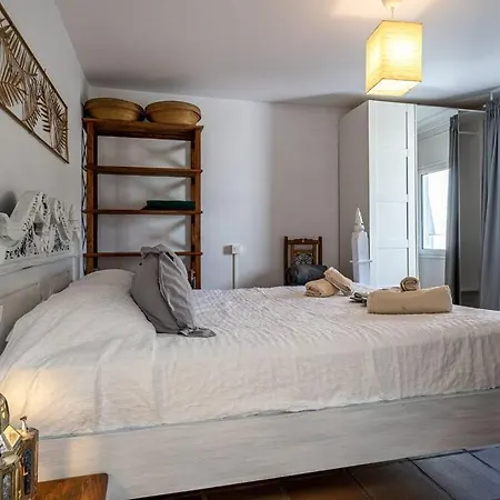 Ocean - Volcano House *