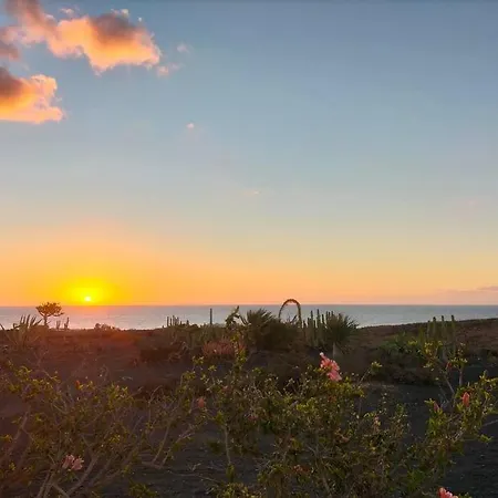 Prázdninový dům Ocean - Volcano House Teguise (Lanzarote)